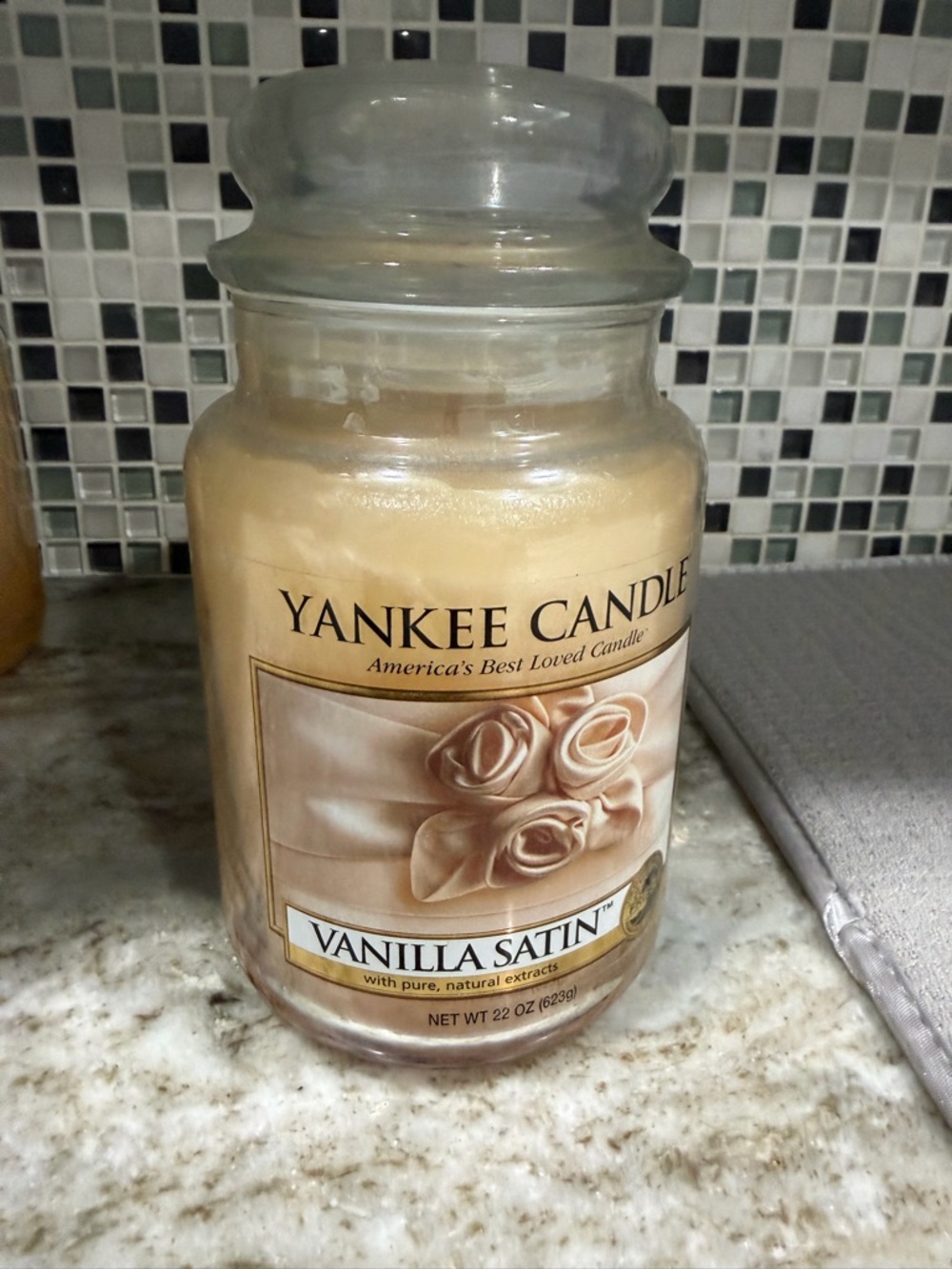 Yankee Candle Vanilla Satin large jar new
